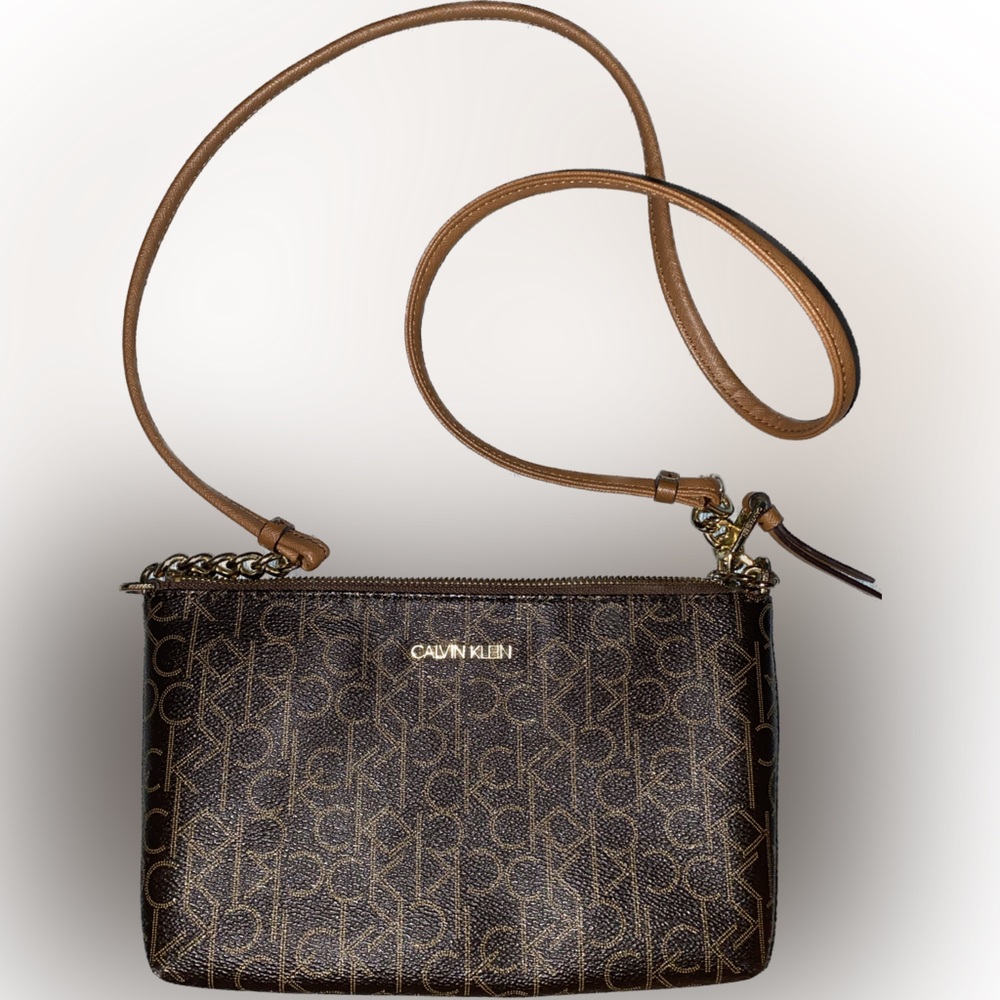Calvin Klein woman’s purse crossbody/shoulder bag